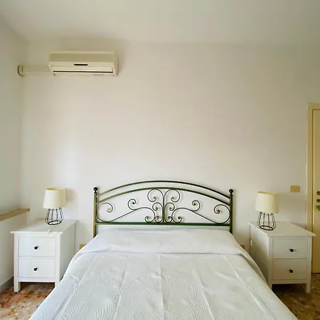 Interno 22 * Рим